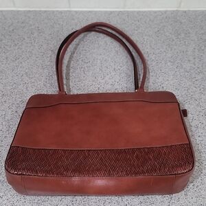 Aigner Elegant Brown Leather Handbag